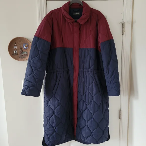 Summersalt Long Colorblock Eco Quilted Coat Midnight & Black Cherry 1XL - Picture 2 of 11